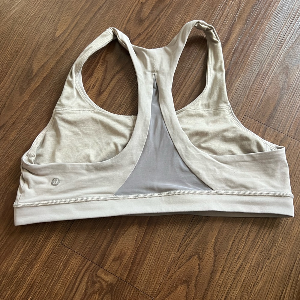 lululemon invigorate sports bra size 12- nude